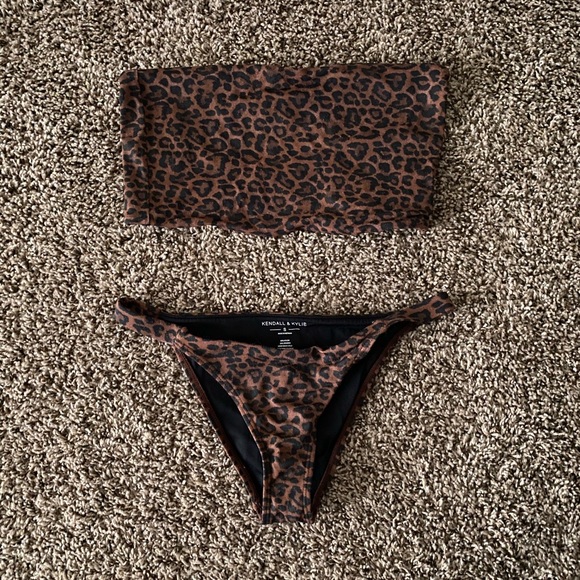 PacSun Other - Kendall & Kylie bikini
